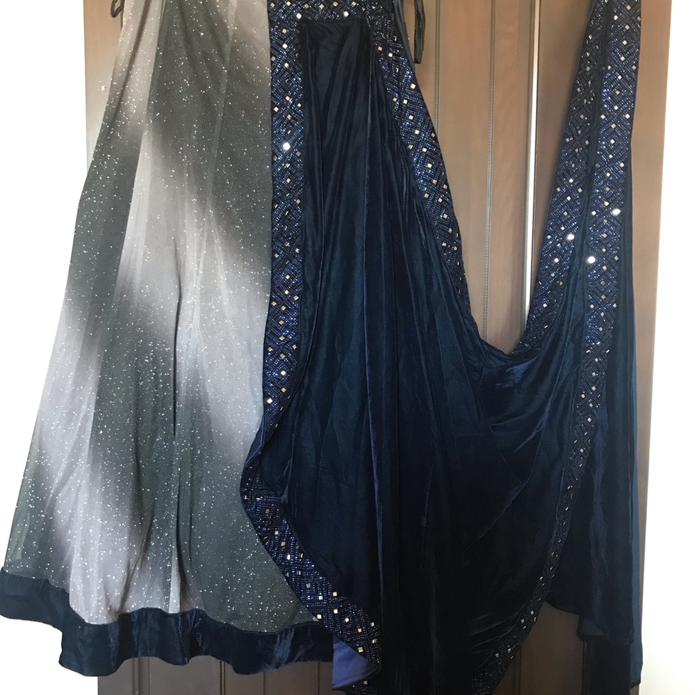 Indian Wedding outfit - Picture 3 of 8